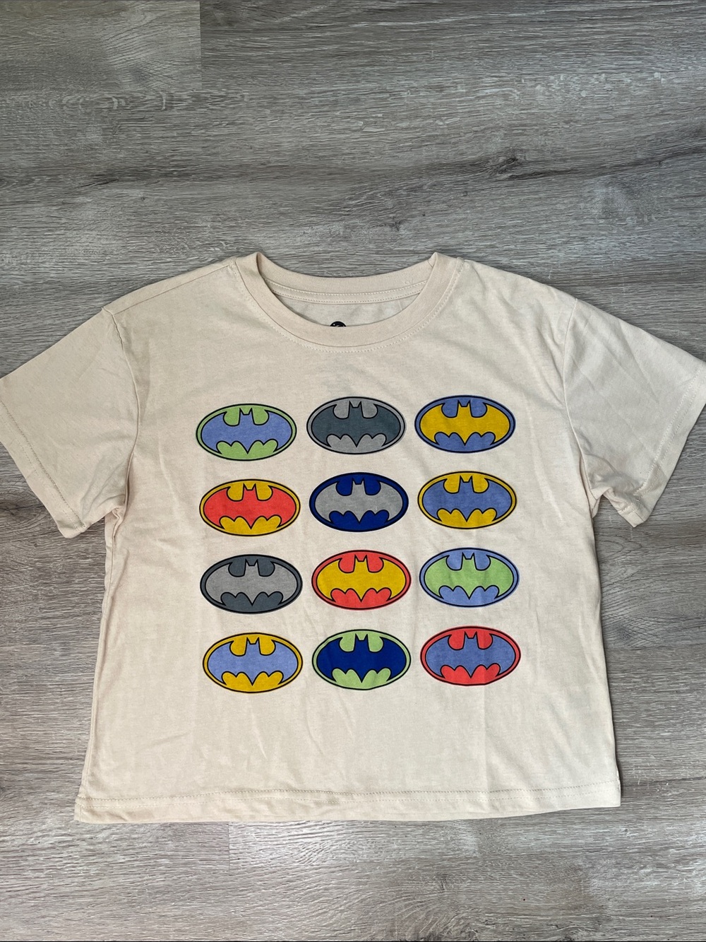 DC Comics | Batman logo retro t-shirt size medium